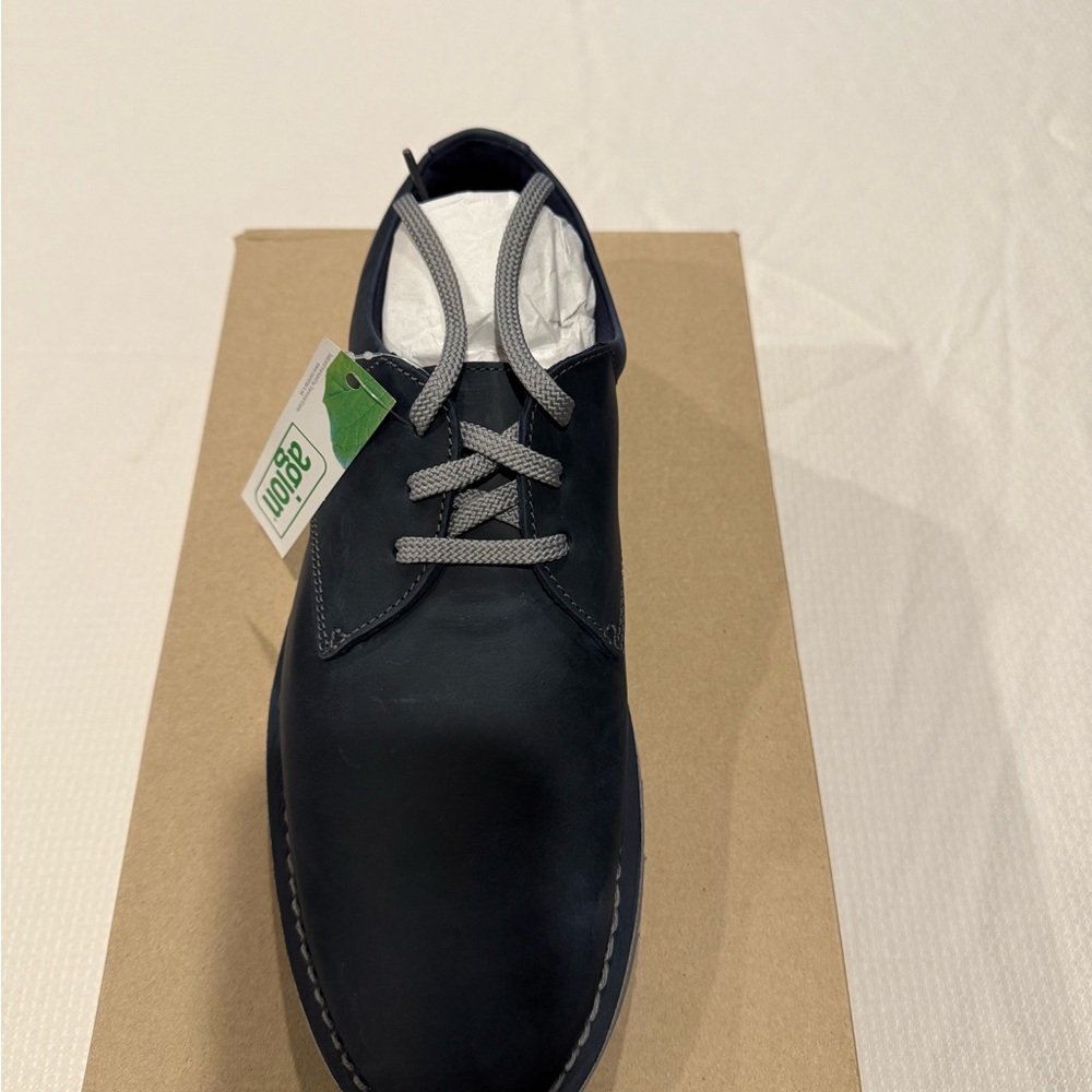 Clarks Men's Dark Blue Oxfords